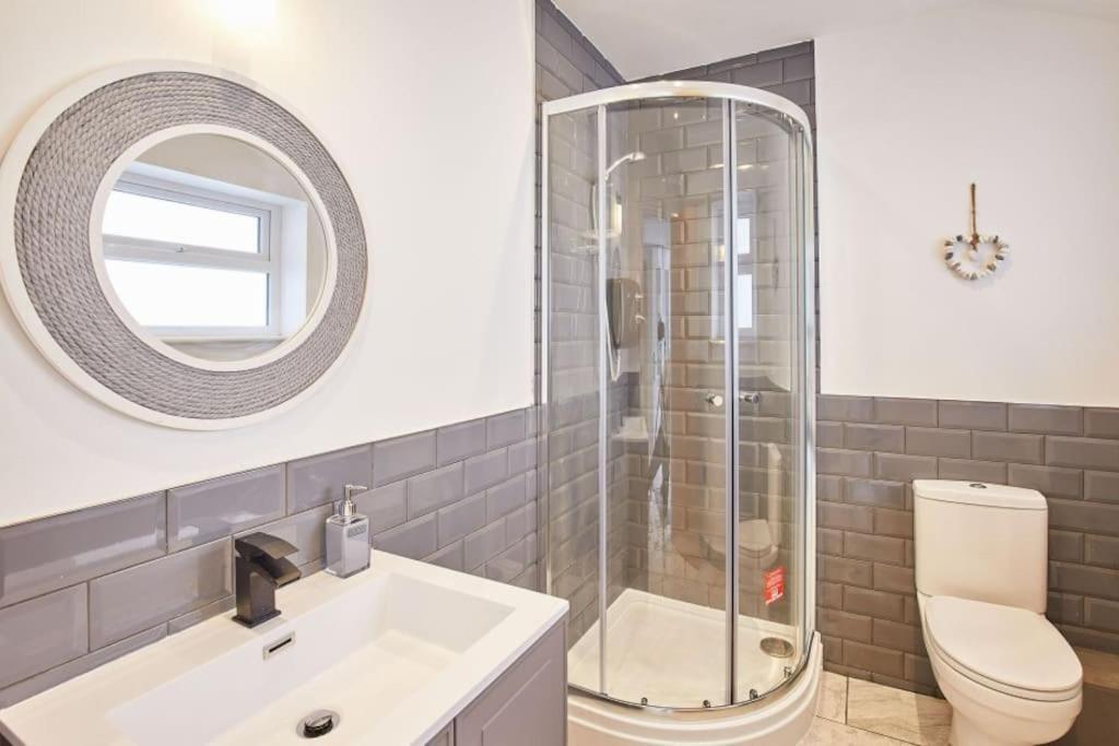 Apt 1 - Queens Court Scarborough Buitenkant foto