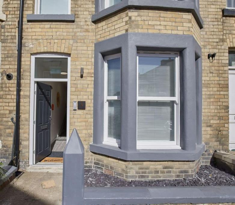 Apt 1 - Queens Court Scarborough Buitenkant foto